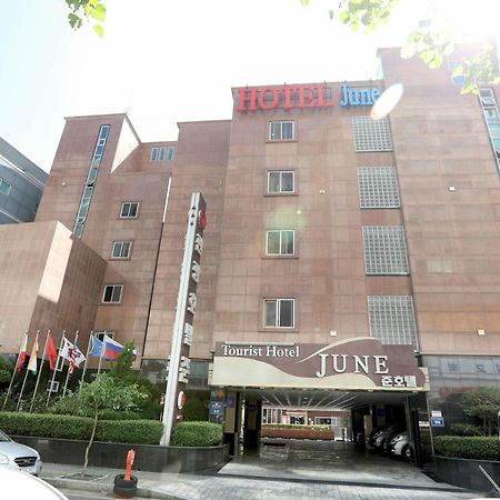Incheon Airport Hotel June Exterior photo