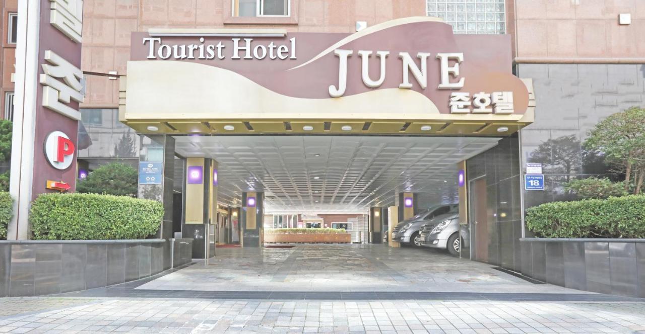 Incheon Airport Hotel June Exterior photo