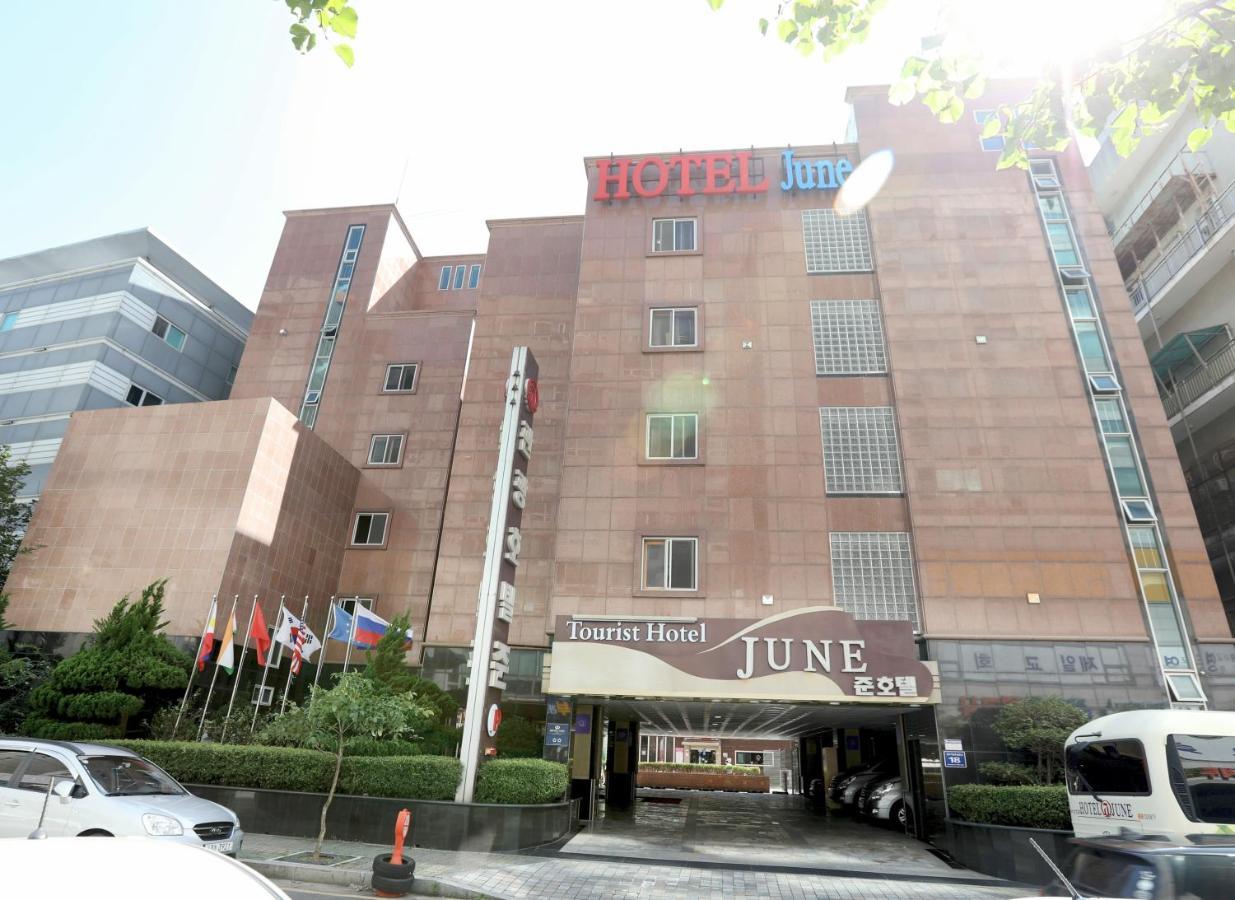 Incheon Airport Hotel June Exterior photo
