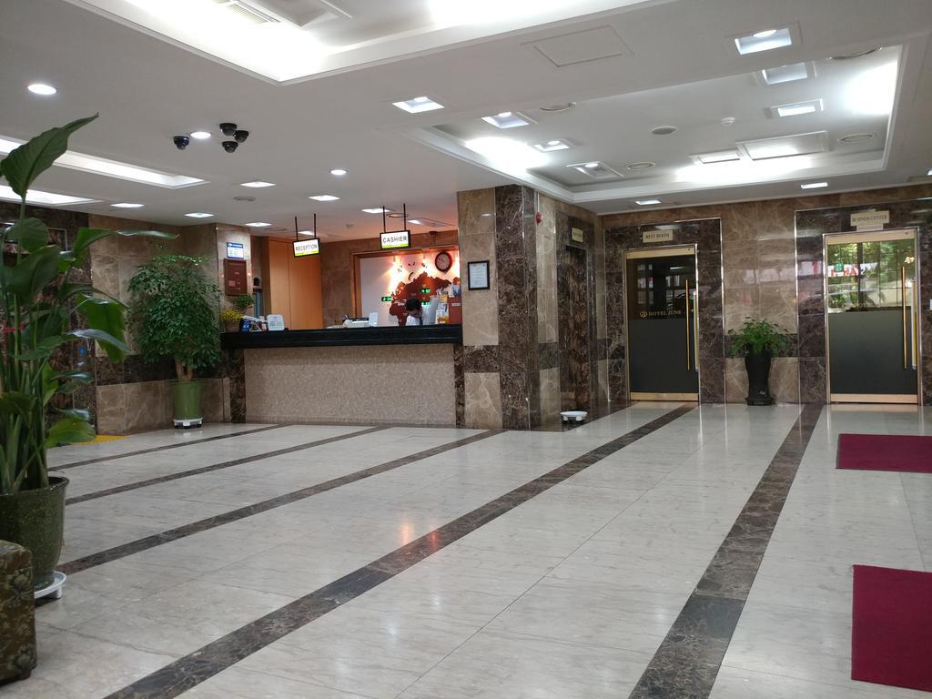 Incheon Airport Hotel June Exterior photo