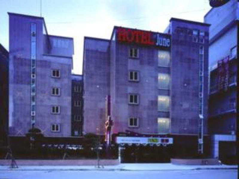 Incheon Airport Hotel June Exterior photo