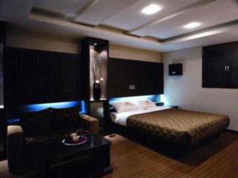 Incheon Airport Hotel June Exterior photo